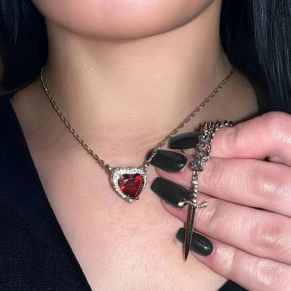 COLLAR PAREJA CORAZON + ESPADA ❤️⚔️  | ENVIO TODO EL PERU